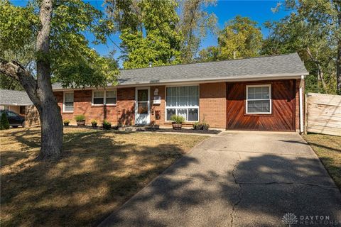 Photo of 747 David Boulevard, Franklin, OH 45005 (MLS # 944050)