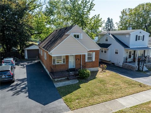 Tiny photo for 1840 Culver Avenue, Dayton, OH 45420 (MLS # 946068)