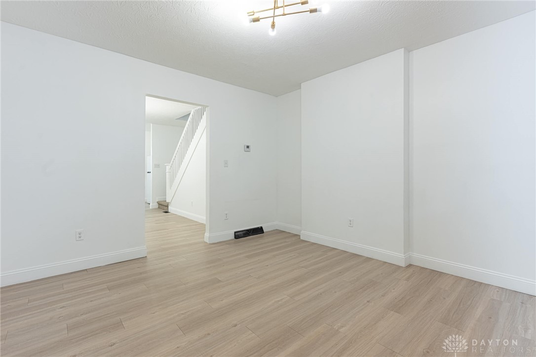 Dayton, Ohio 45404, United States, 4 Bedrooms Bedrooms, ,2 BathroomsBathrooms,Residential,Active,240948