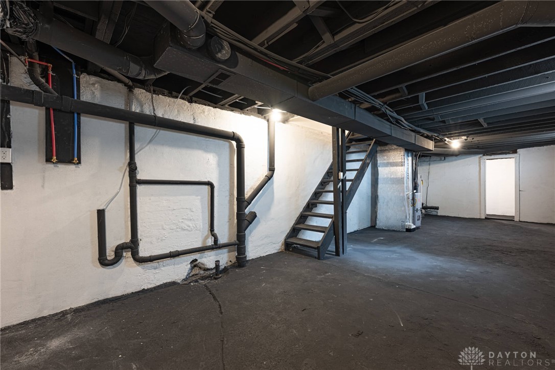 Dayton, Ohio 45404, United States, 4 Bedrooms Bedrooms, ,2 BathroomsBathrooms,Residential,Active,240948