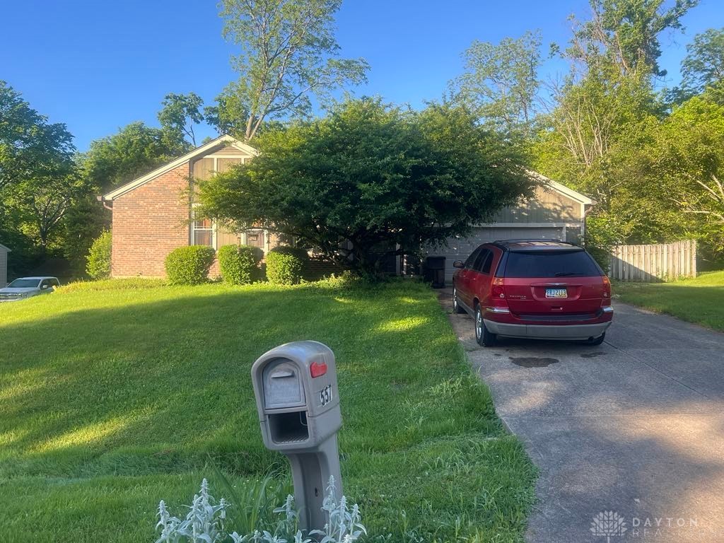 557 Williamsburg Court, Cincinnati, Ohio image 3
