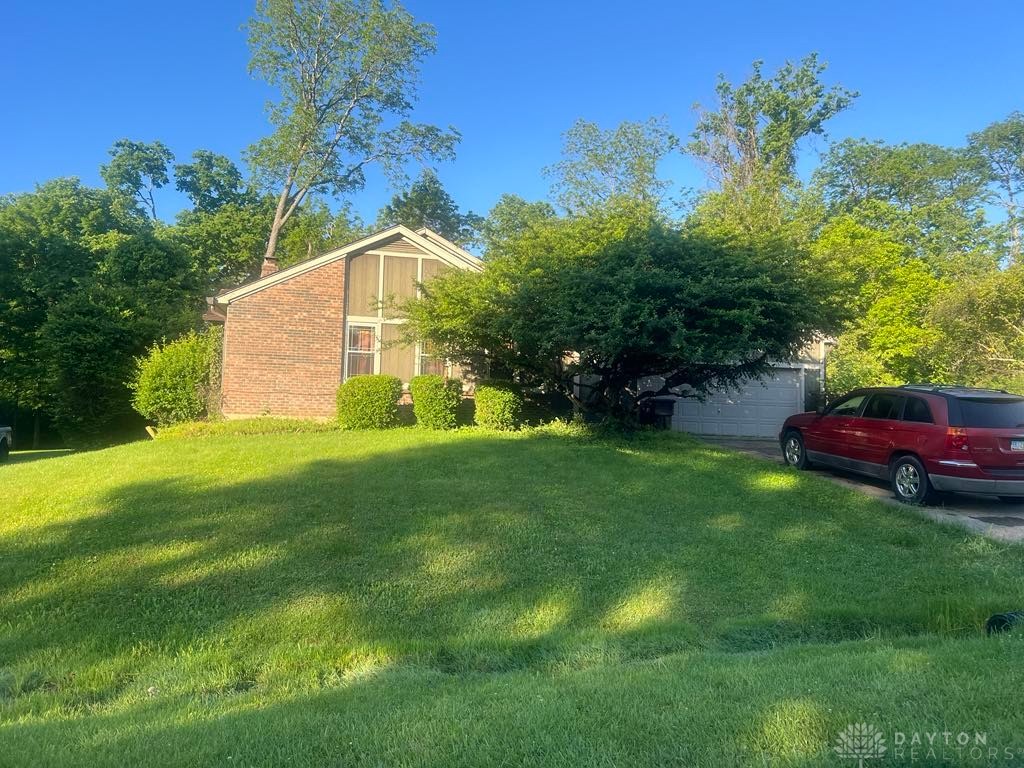 557 Williamsburg Court, Cincinnati, Ohio image 2