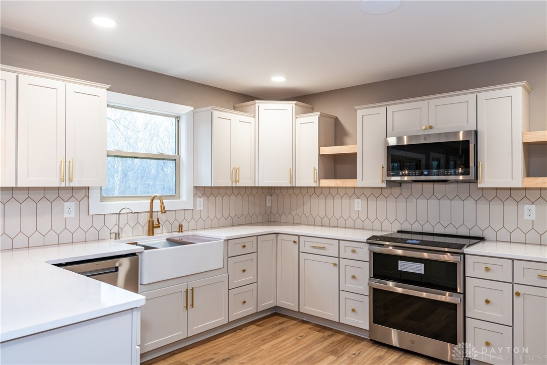 209 Esther Drive, Lewisburg, Ohio image 32