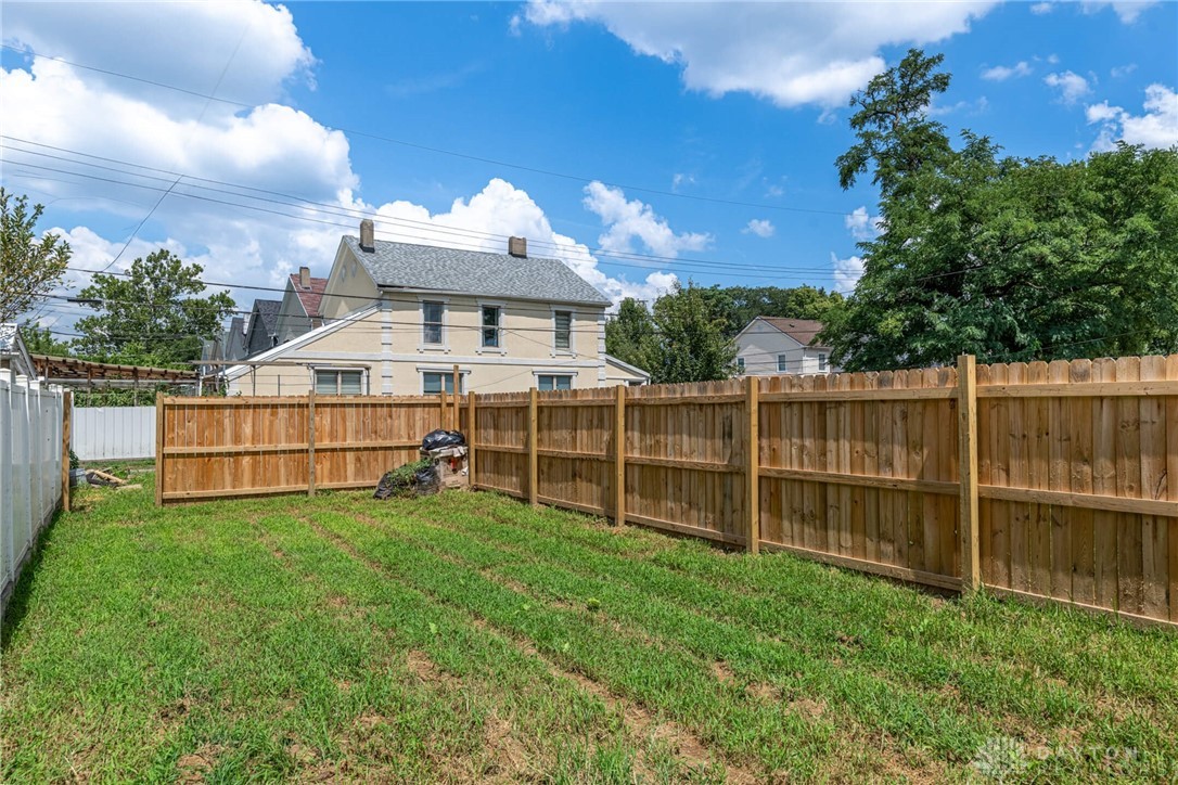 Dayton, Ohio 45404, United States, 2 Bedrooms Bedrooms, ,2 BathroomsBathrooms,Residential,Active,190643