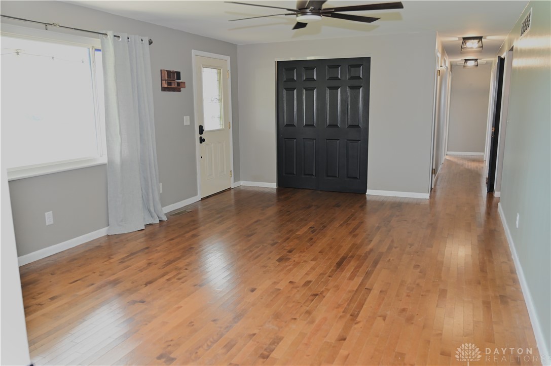 3466 Crist Road, Springfield, Ohio image 3