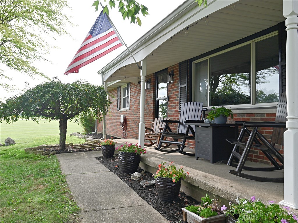 3466 Crist Road, Springfield, Ohio image 2