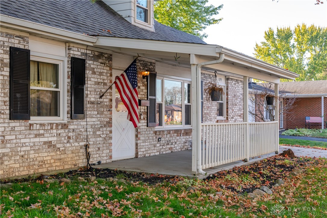 1699 Gayhart Drive, Xenia, Ohio image 5