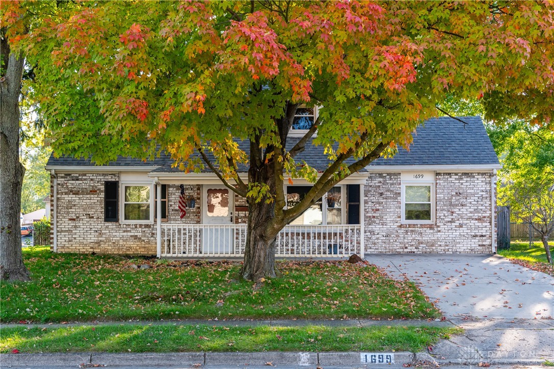 1699 Gayhart Drive, Xenia, Ohio image 3