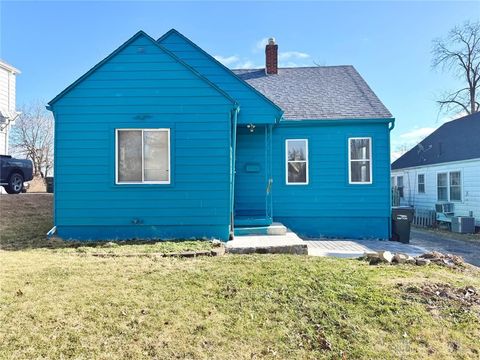 Photo of 112 Valleyview Drive, Dayton, OH 45405 (MLS # 951663)