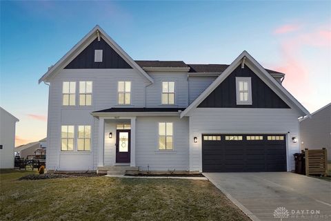 Photo of 3617 Shellbark Drive, Bellbrook, OH 45305 (MLS # 952827)