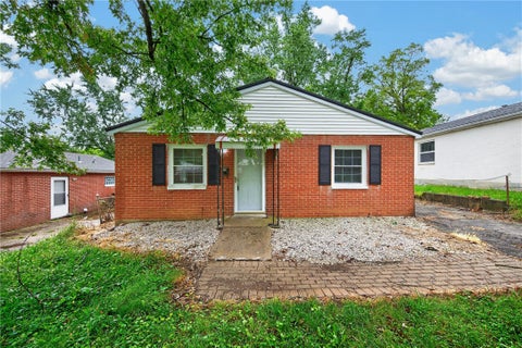 Homes For Sale - 6240 Carmin Avenue<br/> Montgomery County, Dayton, OH 45417