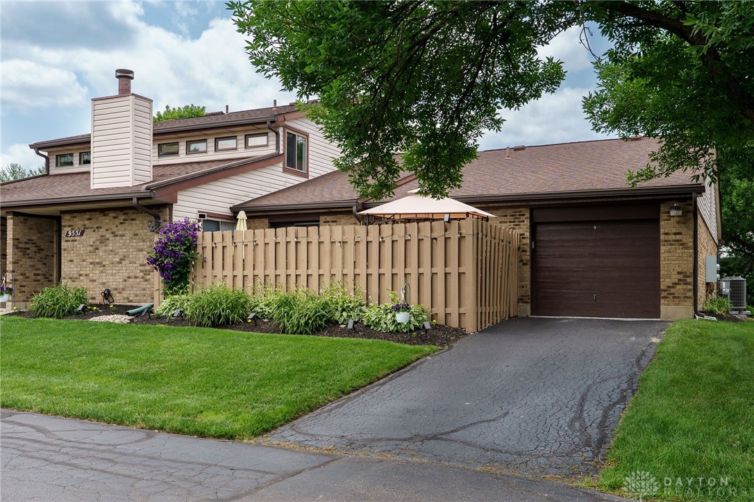 9551 Villa Way, Miamisburg, Ohio image 3