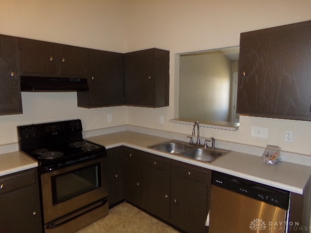 915 Kreider Court, Trenton, Ohio image 3