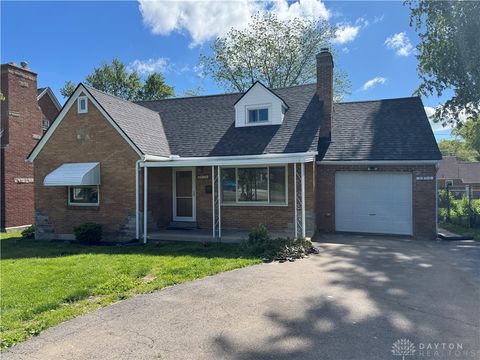 Photo of 3232 Shroyer Road, Kettering, OH 45429 (MLS # 959247)