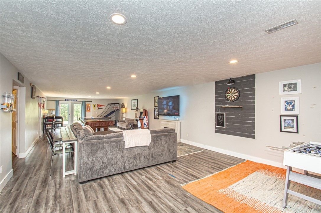 691 Antioch Road, Eaton, Ohio image 38