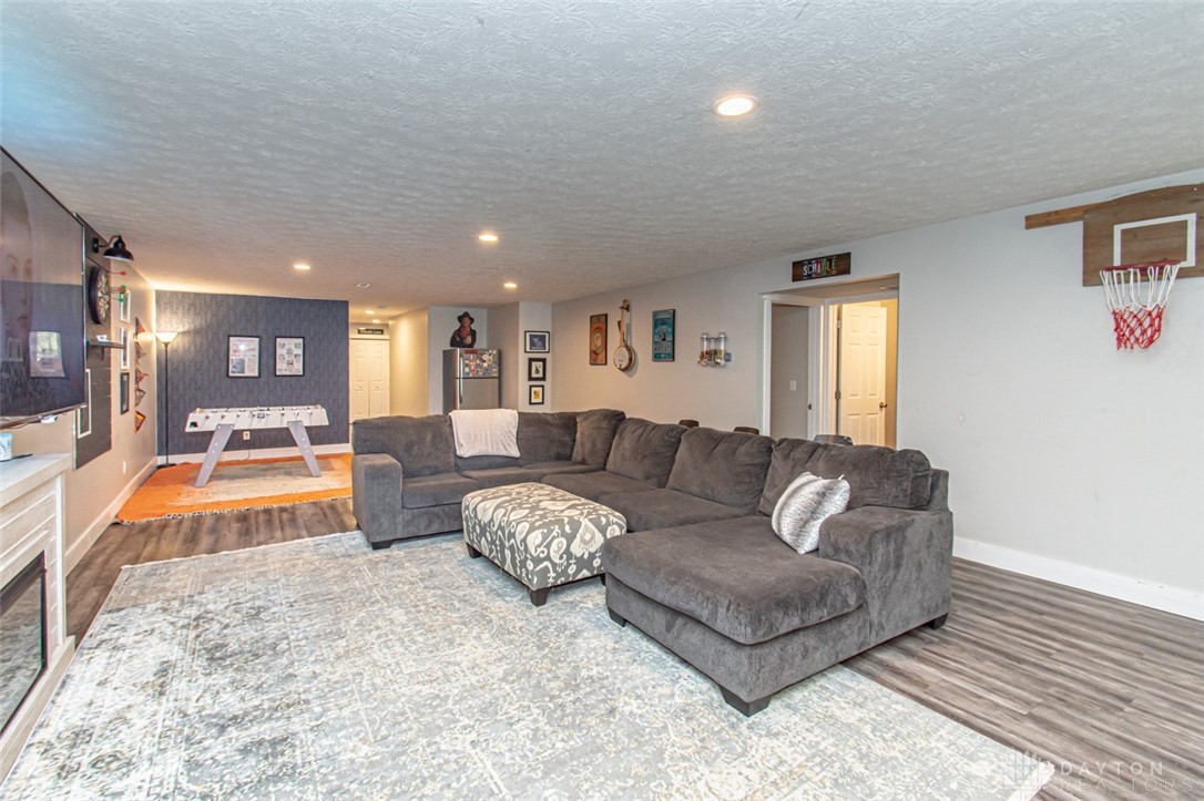 691 Antioch Road, Eaton, Ohio image 40