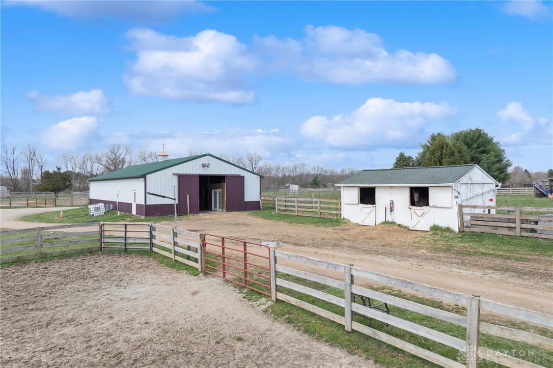 1679 Sutts Trail, Xenia, Ohio image 16