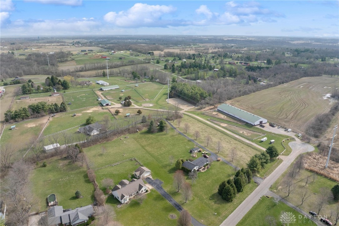 1679 Sutts Trail, Xenia, Ohio image 32