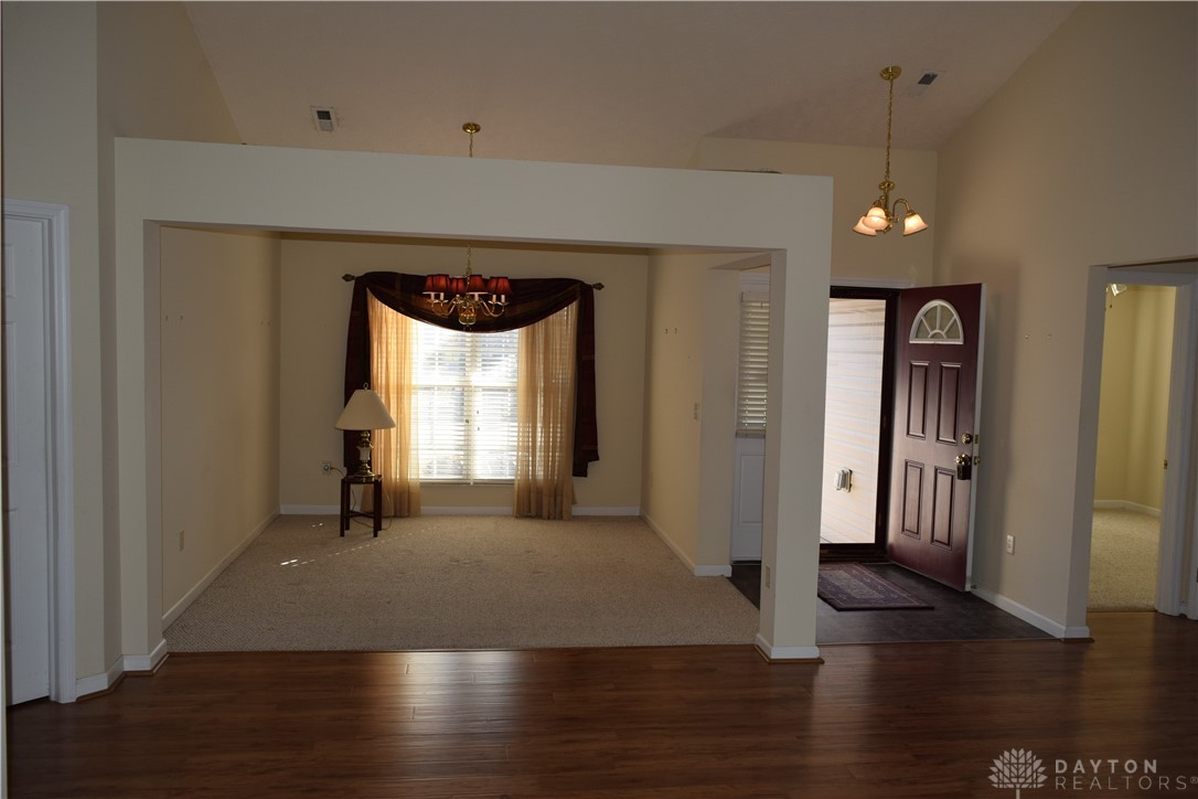 340 Krystal Ellen Drive, Tipp City, Ohio image 8