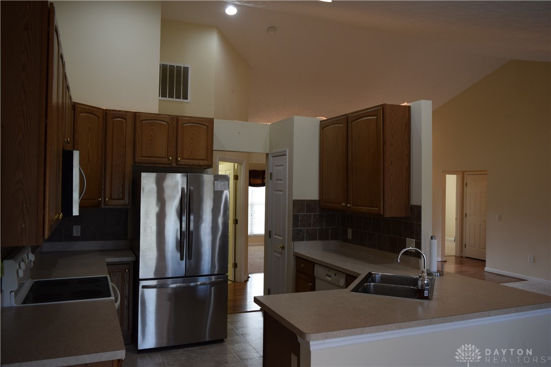 340 Krystal Ellen Drive, Tipp City, Ohio image 24