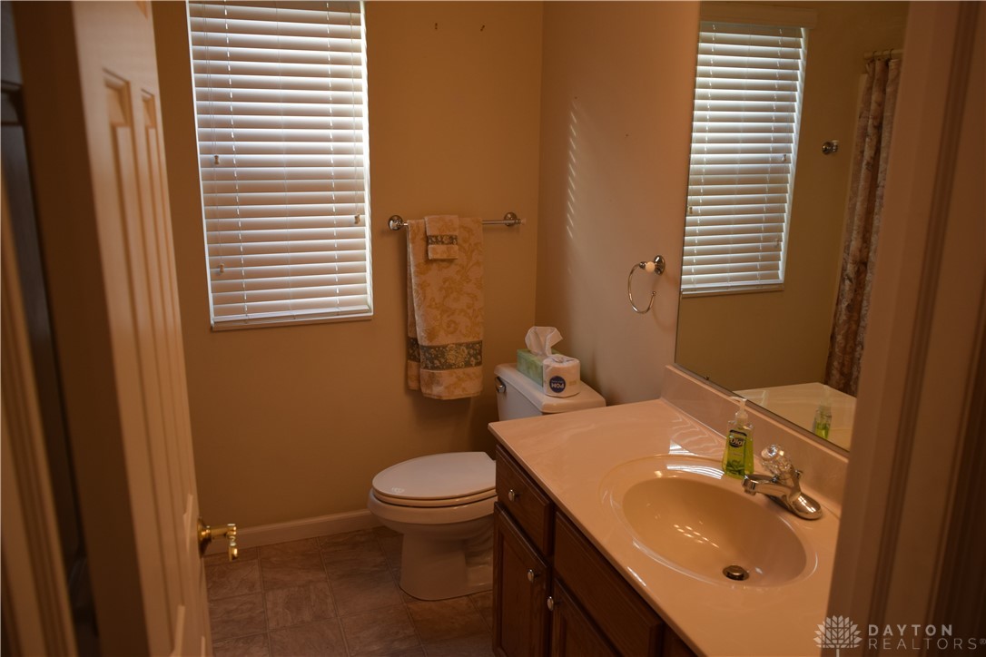 340 Krystal Ellen Drive, Tipp City, Ohio image 21
