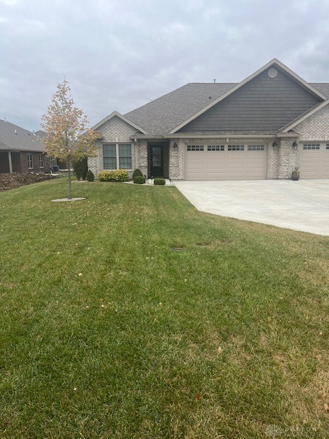 1049 Sunrise Lane, Troy, Ohio image 2