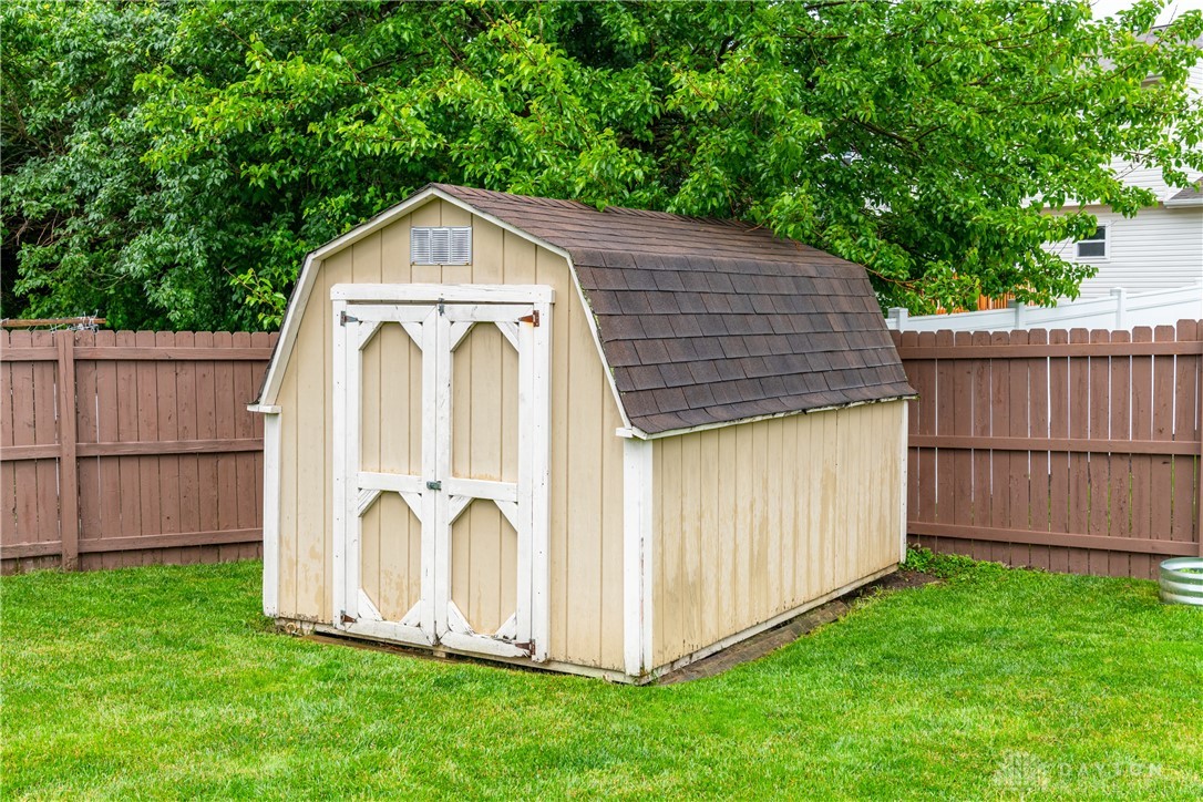 4171 Loyala Chase Lane, Fairborn, Ohio image 28