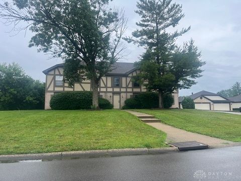 Photo of 7767 Brams Hill Drive, Dayton, OH 45459 (MLS # 938062)