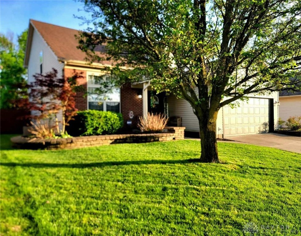 9228 Sawgrass Drive, Miamisburg, Ohio image 1