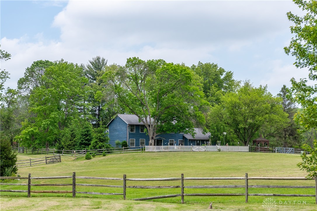 1180 Sugar Hill Lane, Xenia, Ohio image 3