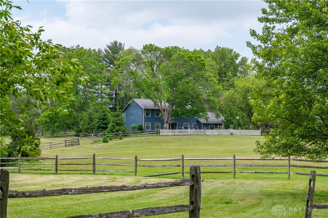 1180 Sugar Hill Lane, Xenia, Ohio image 2
