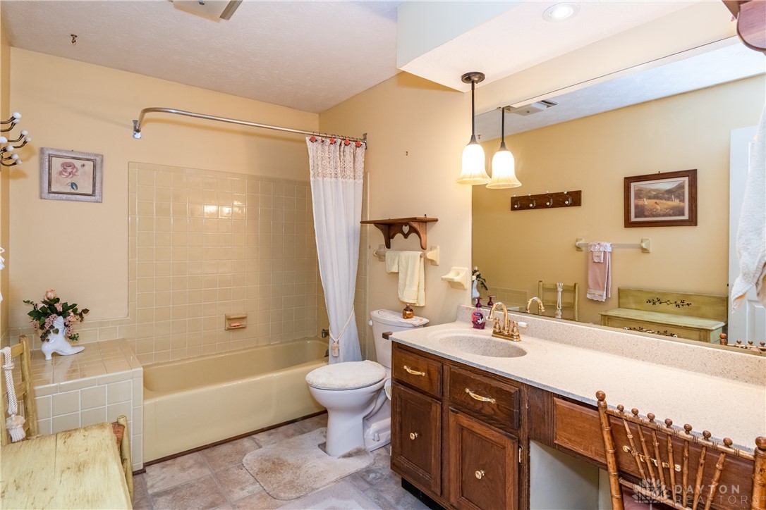 1180 Sugar Hill Lane, Xenia, Ohio image 39