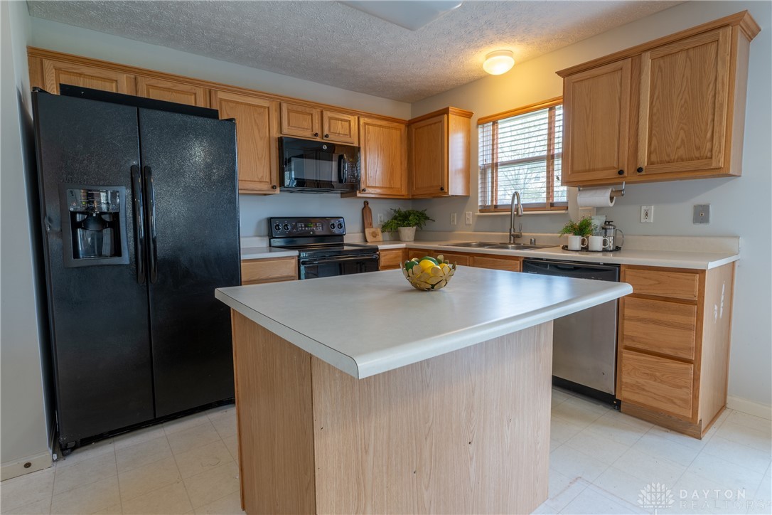 668 Thornton Drive, Morrow, Ohio image 10