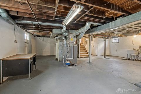 Tiny photo for 429 S Arlington Avenue, Springfield, OH 45505 (MLS # 946926)