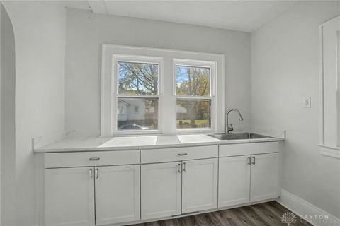 Tiny photo for 429 S Arlington Avenue, Springfield, OH 45505 (MLS # 946926)