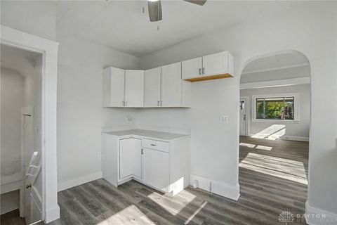 Tiny photo for 429 S Arlington Avenue, Springfield, OH 45505 (MLS # 946926)