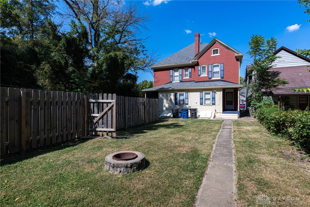 Dayton, Ohio 45410, United States, 6 Bedrooms Bedrooms, ,2 BathroomsBathrooms,Residential,Active,212075