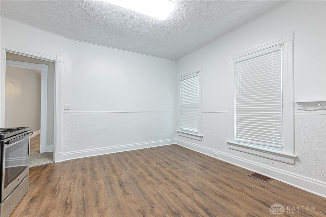 Dayton, Ohio 45410, United States, 6 Bedrooms Bedrooms, ,2 BathroomsBathrooms,Residential,Active,212075