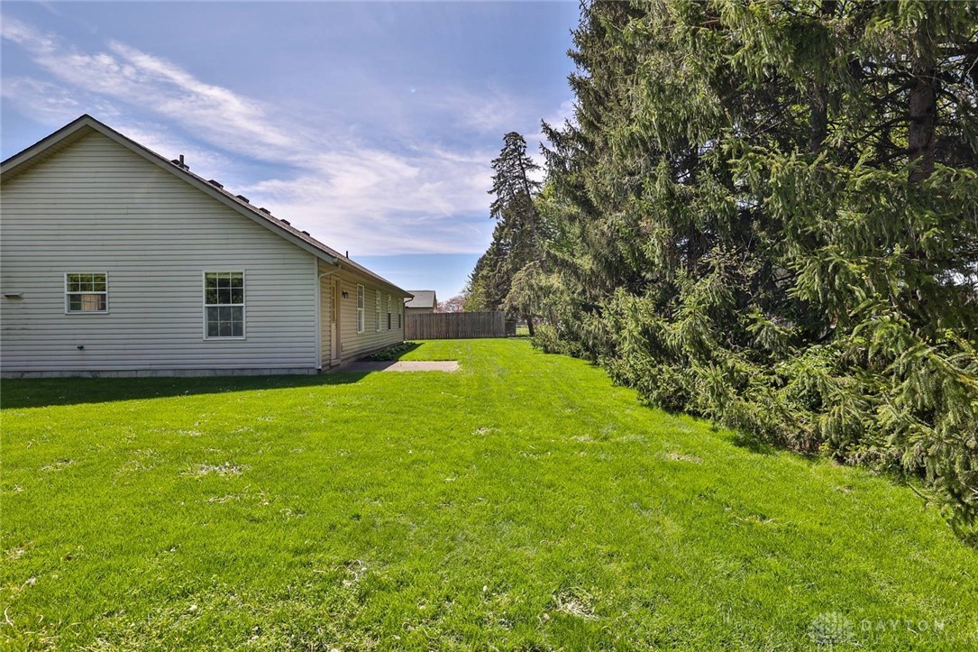 1511 Michael Drive, Troy, Ohio image 30