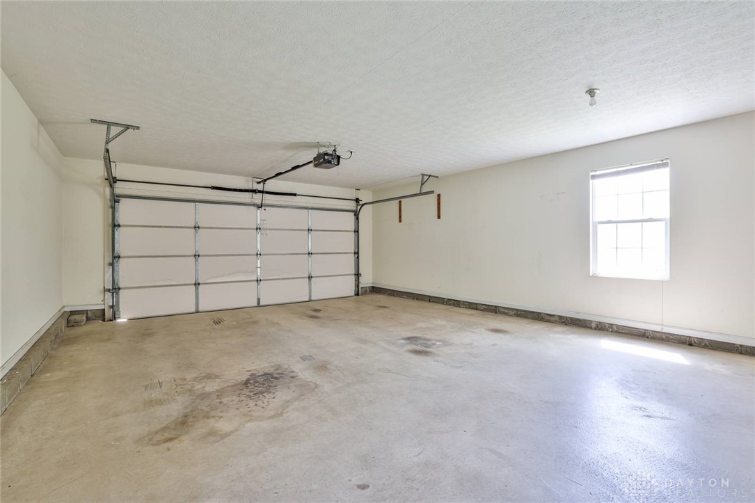 1511 Michael Drive, Troy, Ohio image 32