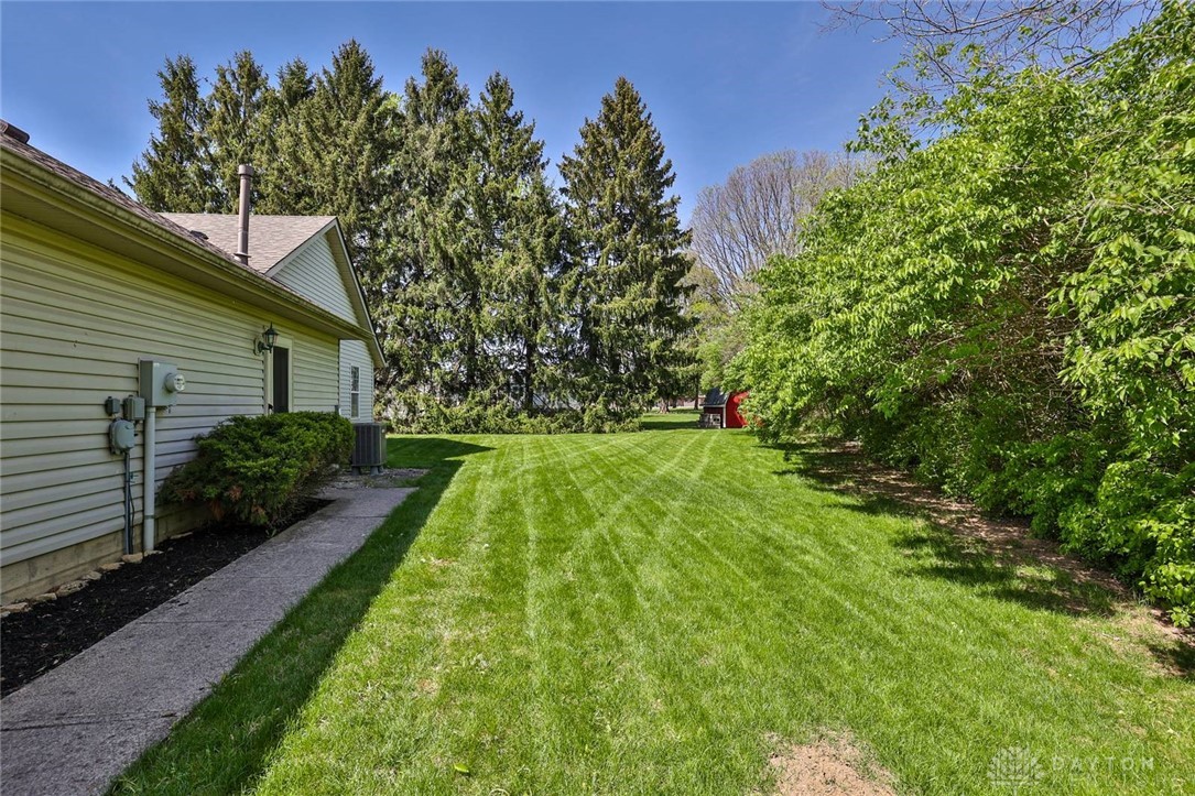 1511 Michael Drive, Troy, Ohio image 31