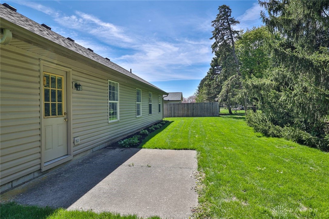 1511 Michael Drive, Troy, Ohio image 28