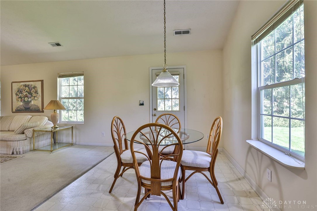 1511 Michael Drive, Troy, Ohio image 13