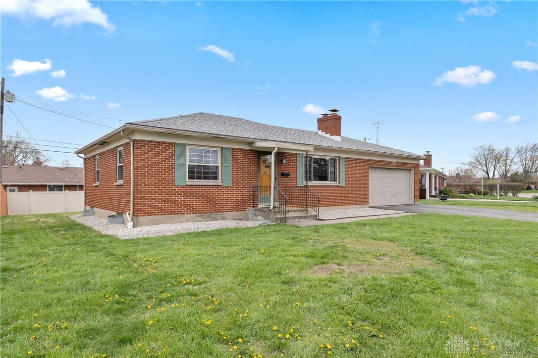 528 Tionda Drive, Vandalia, Ohio image 3