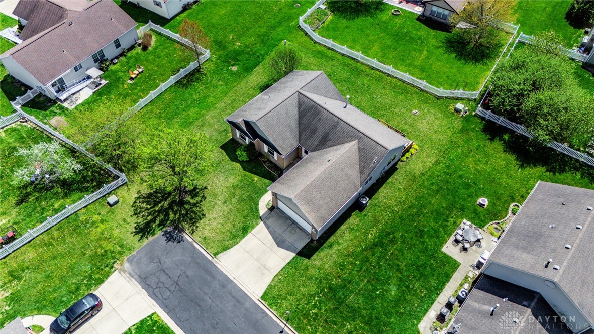 1608 Kensley Place, Fairborn, Ohio image 32