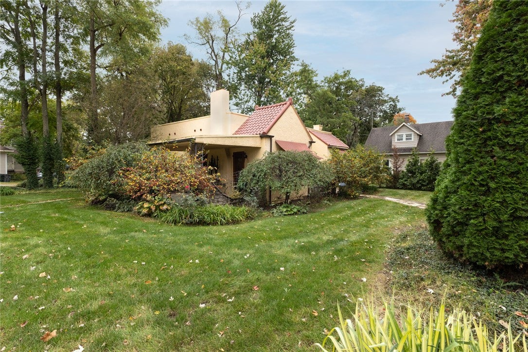 201 S Short Street