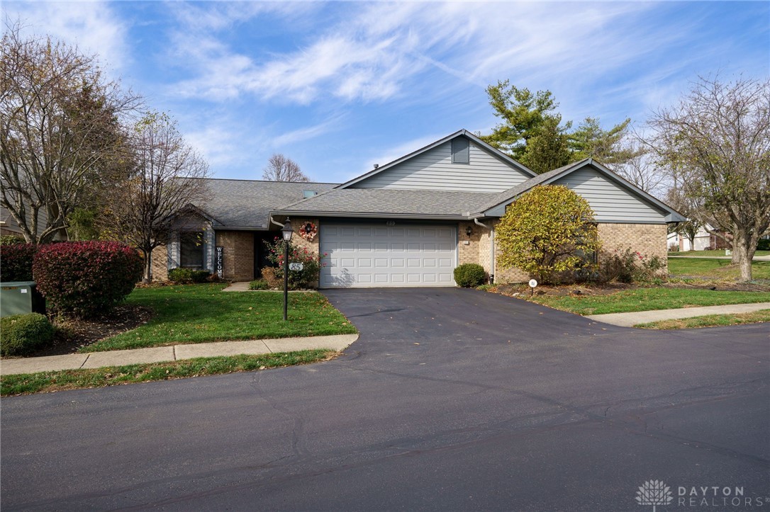 85 Pheasant Run Circle, Springboro, Ohio image 2