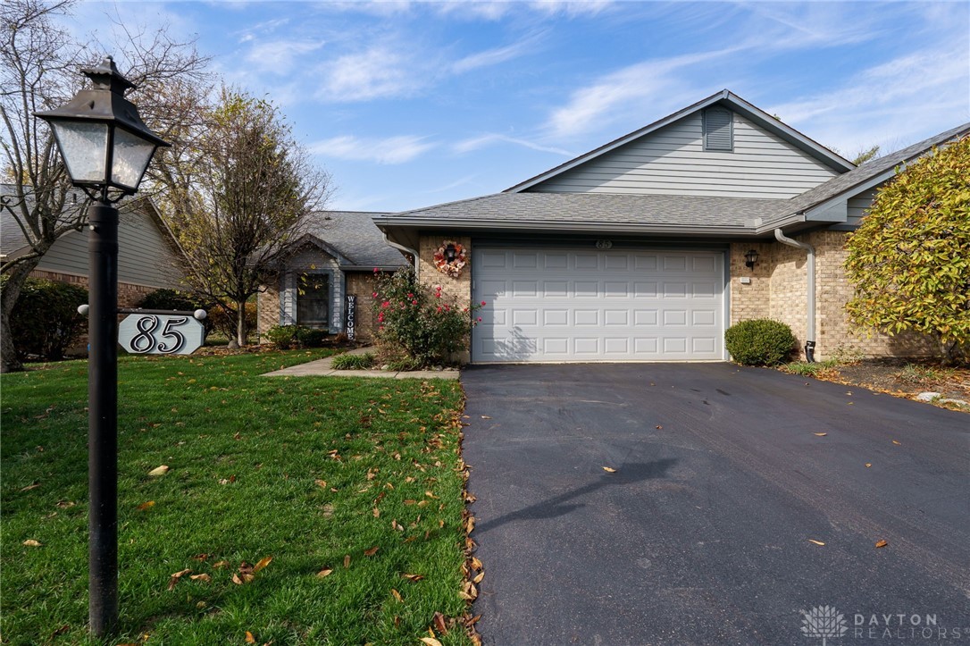 85 Pheasant Run Circle, Springboro, Ohio image 1