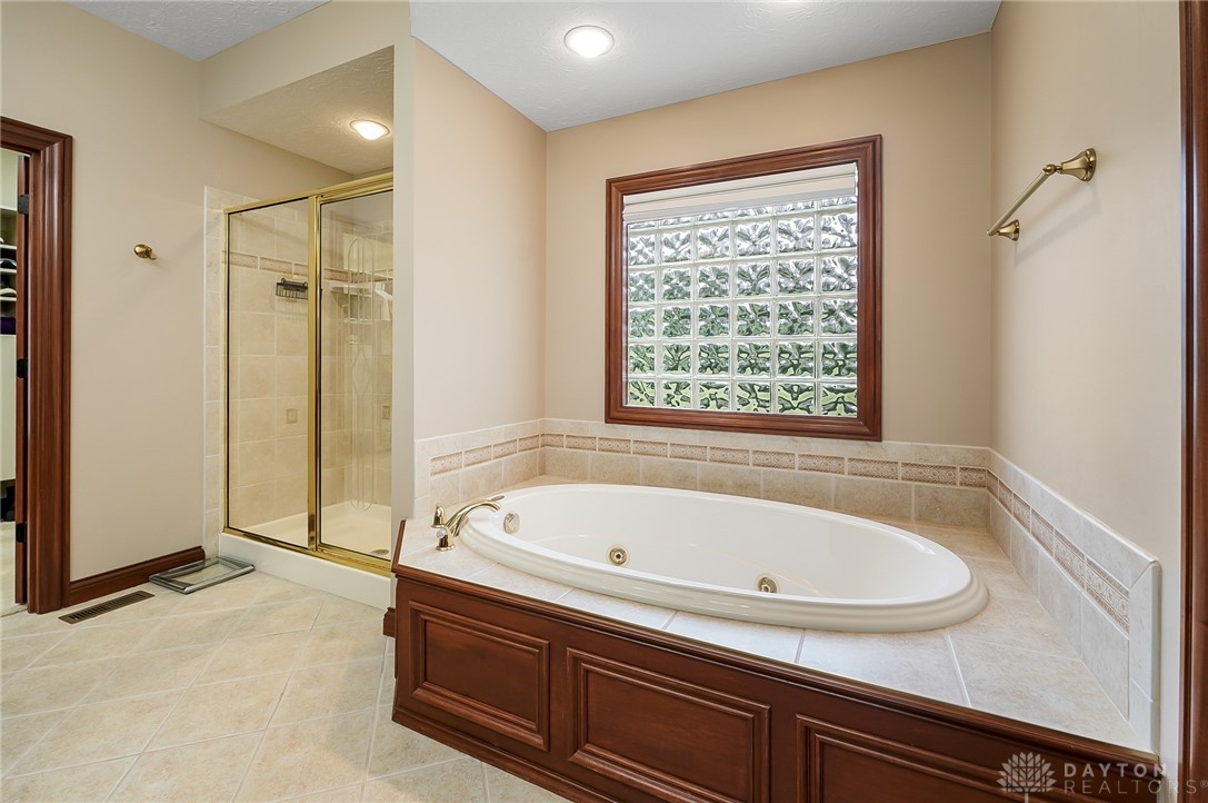 7691 Deer Path Court, Springboro, Ohio image 42