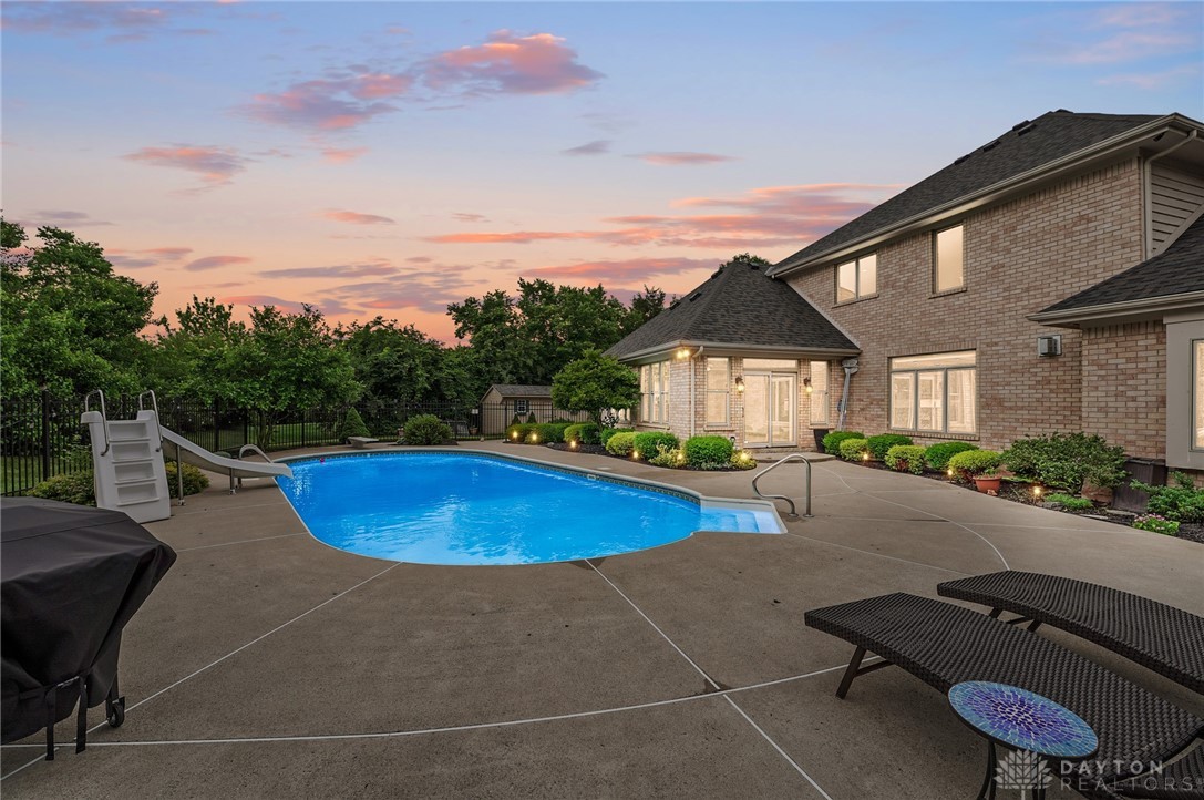 7691 Deer Path Court, Springboro, Ohio image 2